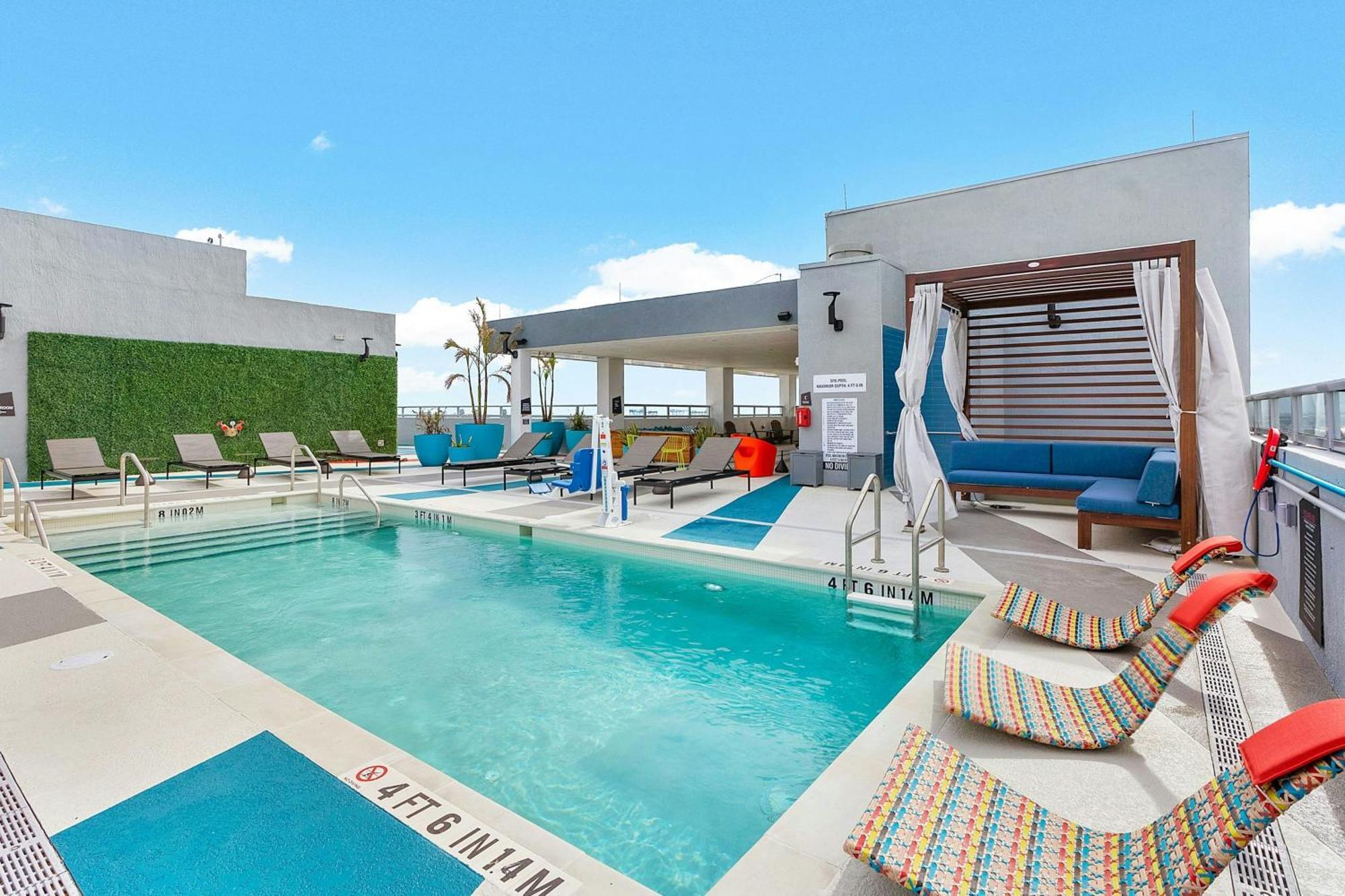 Aloft Fort Lauderdale Airport & Cruise Port Exterior photo